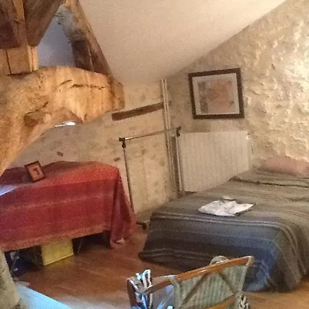 Fermette Climatisee En Pleine Nature Oda ve Kahvaltı